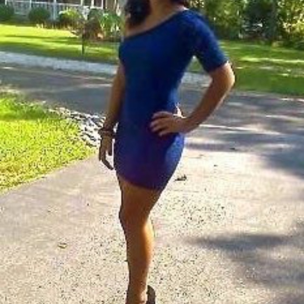 One sleeve Dress